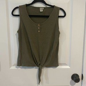 Paper Crane Green Tie Front Tank Top - Size Medium